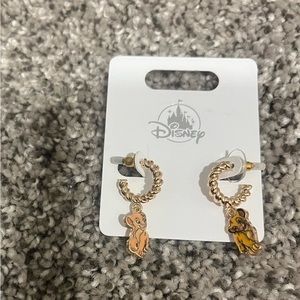 Nwt disney's animal kingdom park exclusive simba and nala earrings